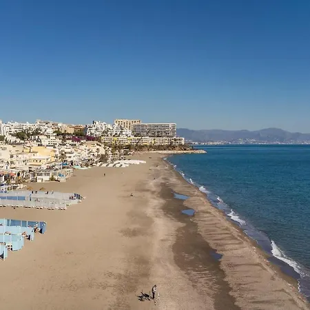 Tatil Evi Stunning Apartment In Torremolinos With Wifi
